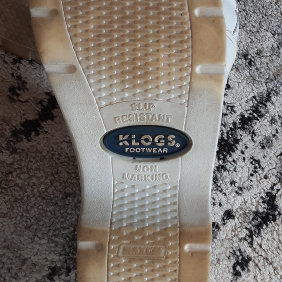 Klogs Nursing Shoes White Slip Resistant - Picture 6 of 11